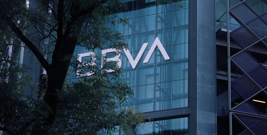 ENTRE EL DISCURSO ANTICORRUPCIÓN Y LOS SEÑALAMIENTOS FINANCIEROS HACIA ASESORA INMOBILIARA EN GUANAJUATO.